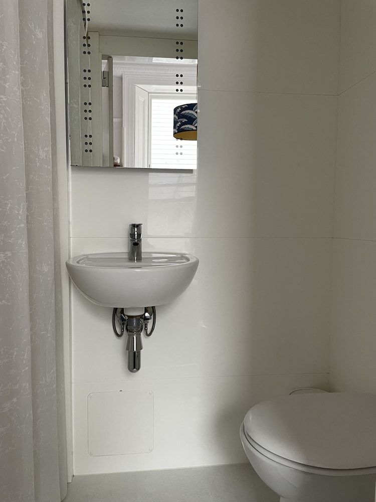 St. David's Hotels Superior Twin Room 13