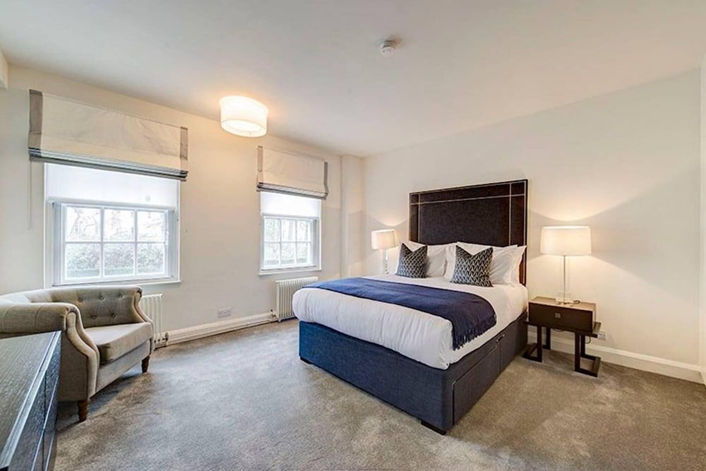 undefined Two Bed Flat in Fashionable Chelsea 3