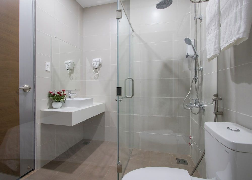 undefined Piano Hotel 9