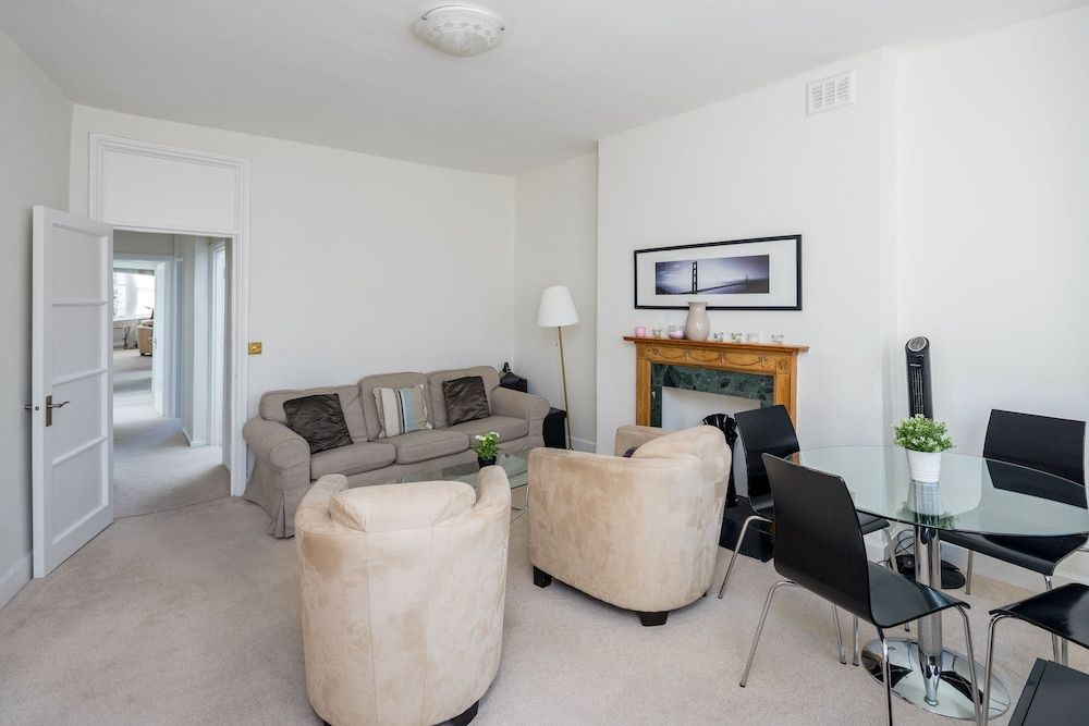 JOIVY Social Distancing for 4 in Earl's Court Apartment (2 Bedrooms) 11