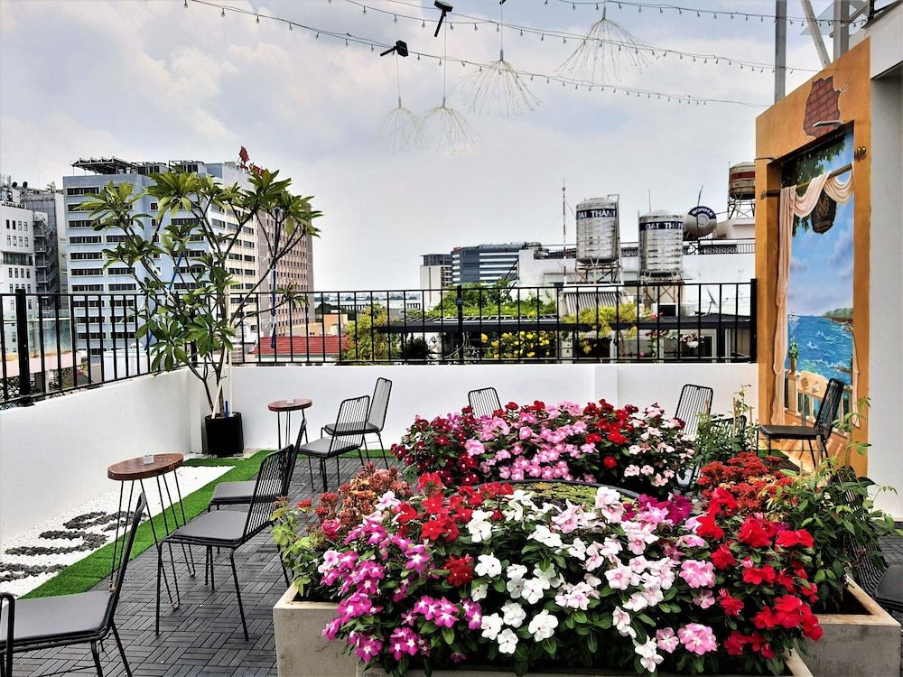 undefined King Hotel Saigon Airport 7