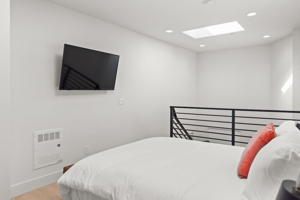 Kasa The Addison San Francisco Executive Loft, 1 Queen Bed (Self Check-in with Virtual Front Desk) 2