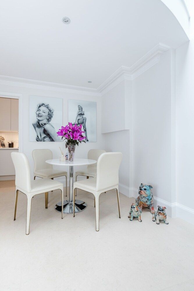 undefined Distinctive apartment for 3 with mezz 8