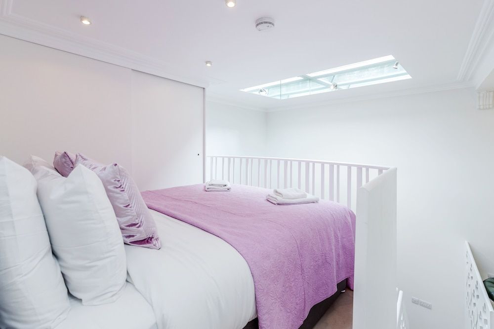 undefined Distinctive apartment for 3 with mezz 5