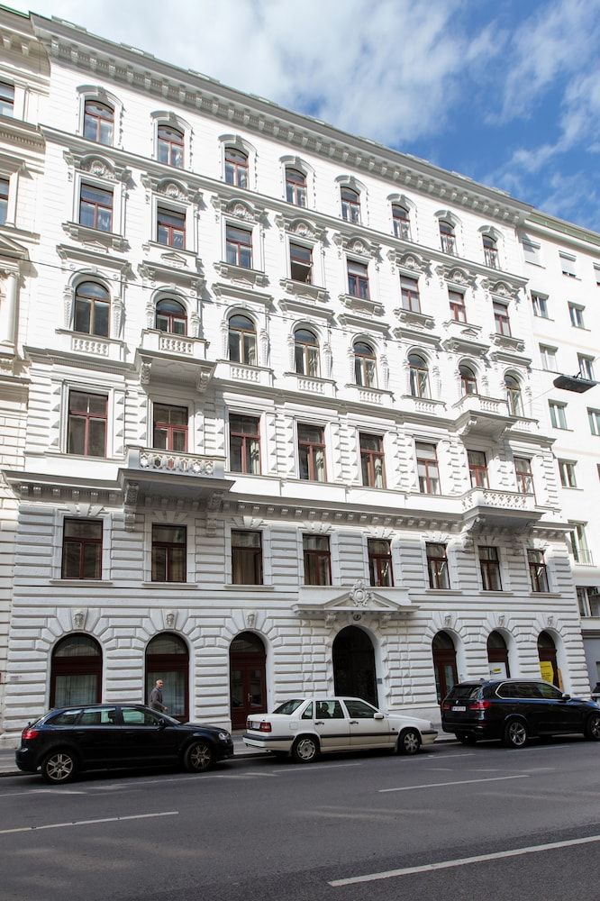 undefined HeyMi Apartments in City Center 6