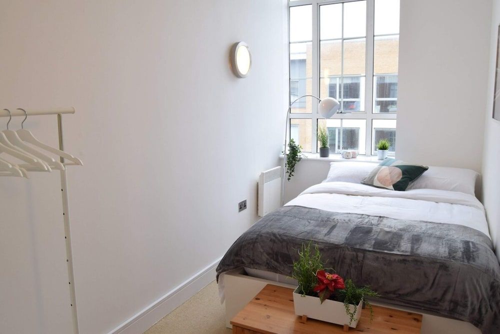 undefined Bright Warehouse Conversion in Buzzing Peckham 8