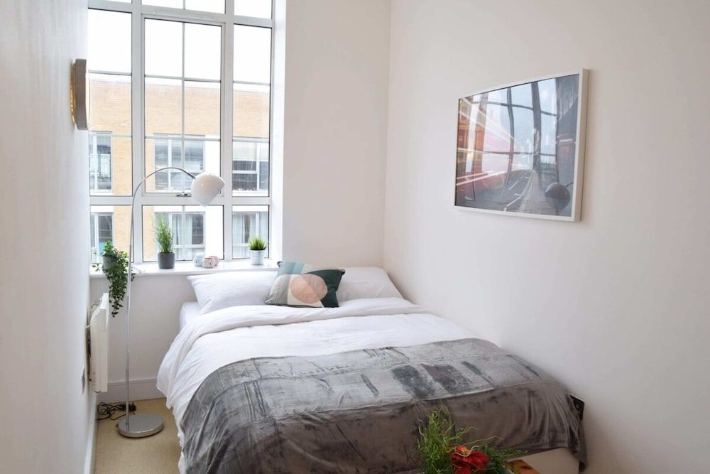 undefined Bright Warehouse Conversion in Buzzing Peckham 3