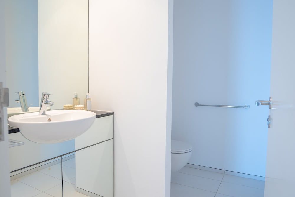 Nasma Luxury Stays- INDEX Tower Deluxe Apartment 35