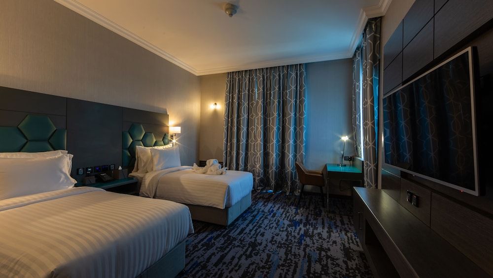 Edge Creekside Hotel Deluxe Twin Room 4