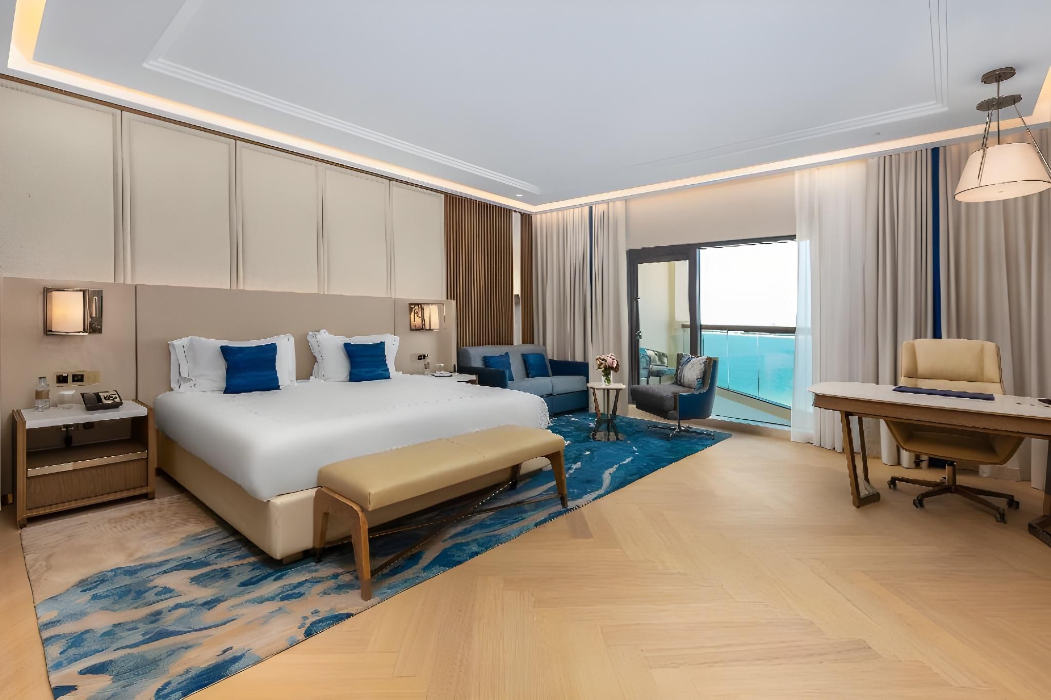 Luxury Room King Bed