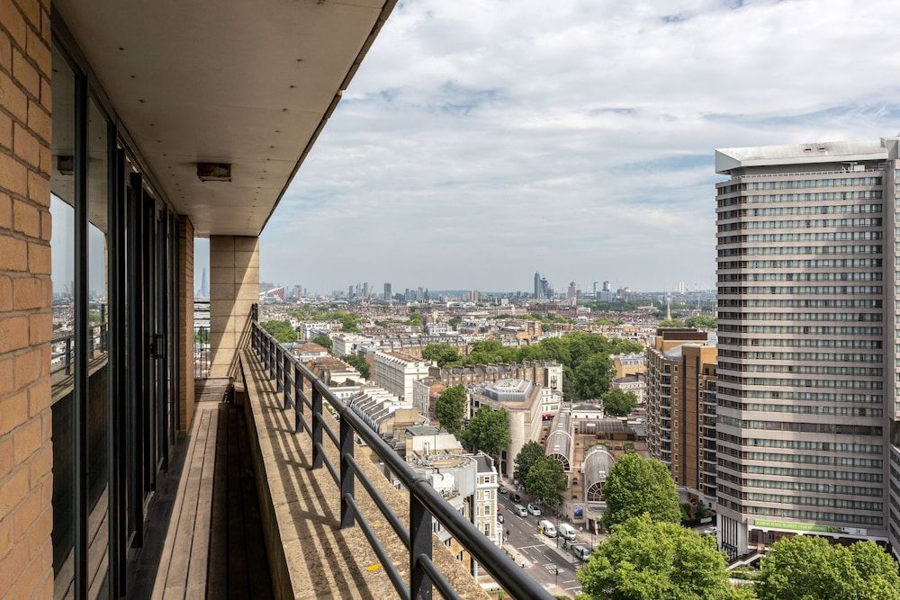 Point West Apartments Luxury Penthouse 10