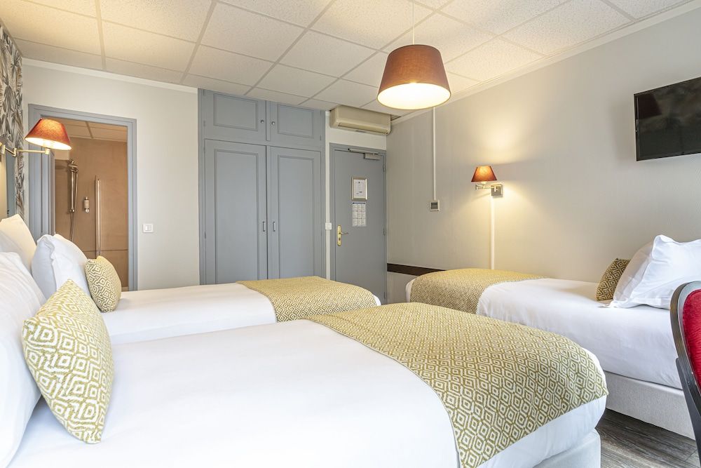 undefined Splendid Hotel 7