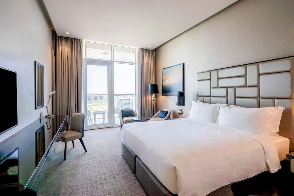 Radisson Dubai Damac Hills Standard Room 2