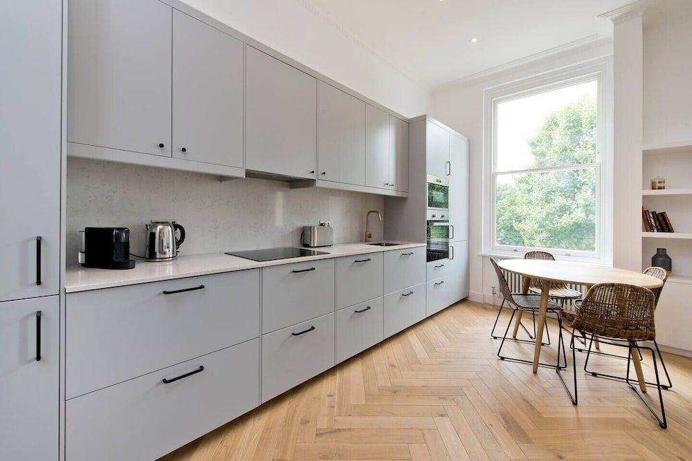 undefined Modern, Chic 1-bed in Notting Hill 2
