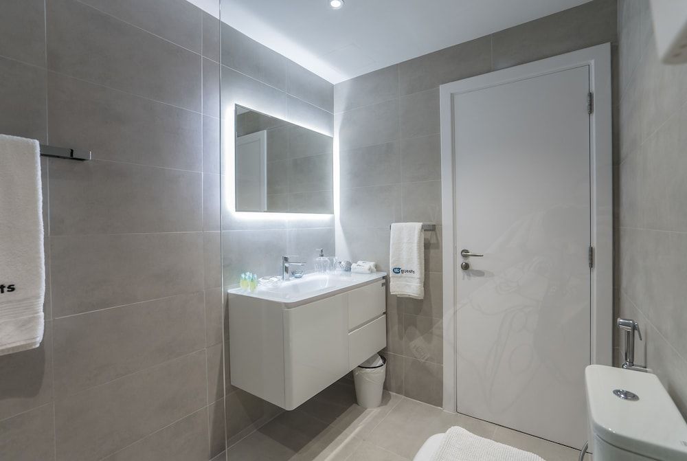 HiGuests - Princess Tower