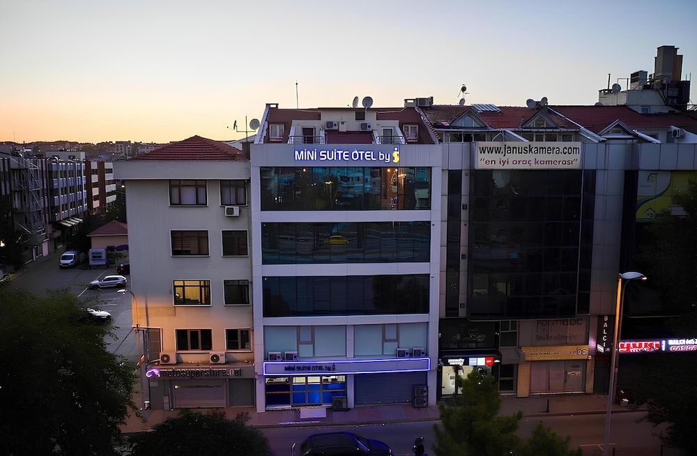 undefined Mini Suite Otel 6