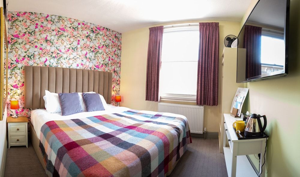 undefined The Griffin Belle Hotel Vauxhall 2