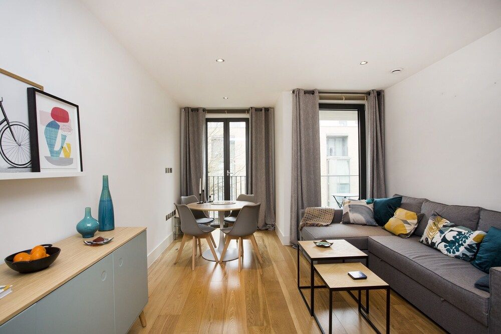 undefined Ultra Modern one Bedroom With Lift Near Portobello Road, Notting Hill 5