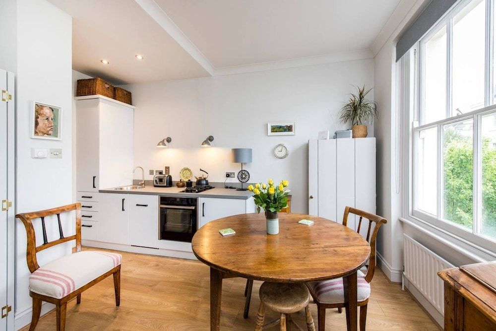 undefined Cosy and Bright 1 Bed Apartment in Pimlico 9
