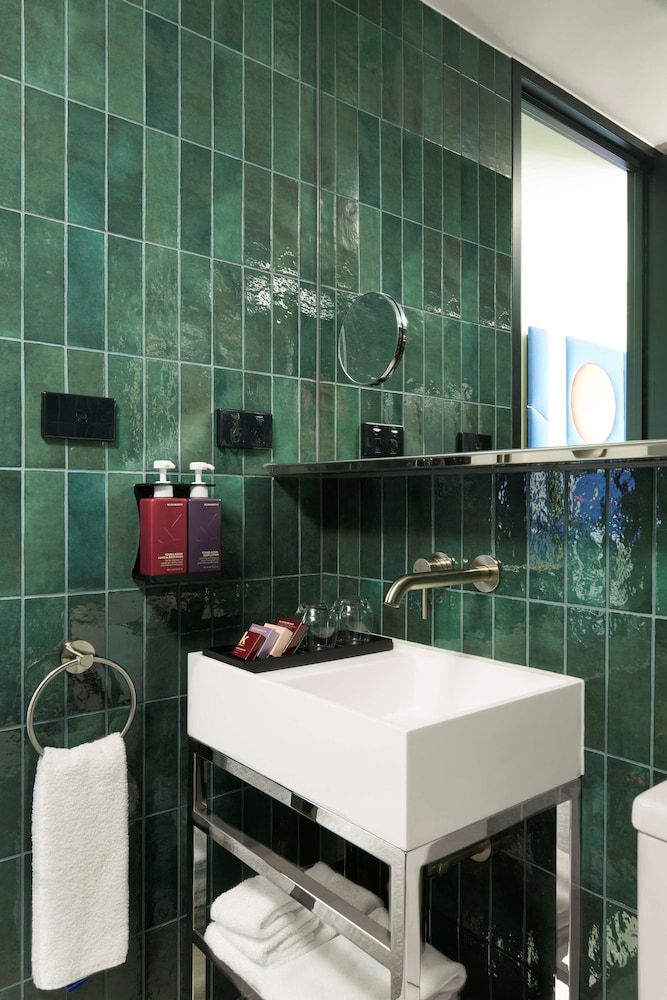 Quincy Hotel Melbourne Quincy Queen or Twin Room 7