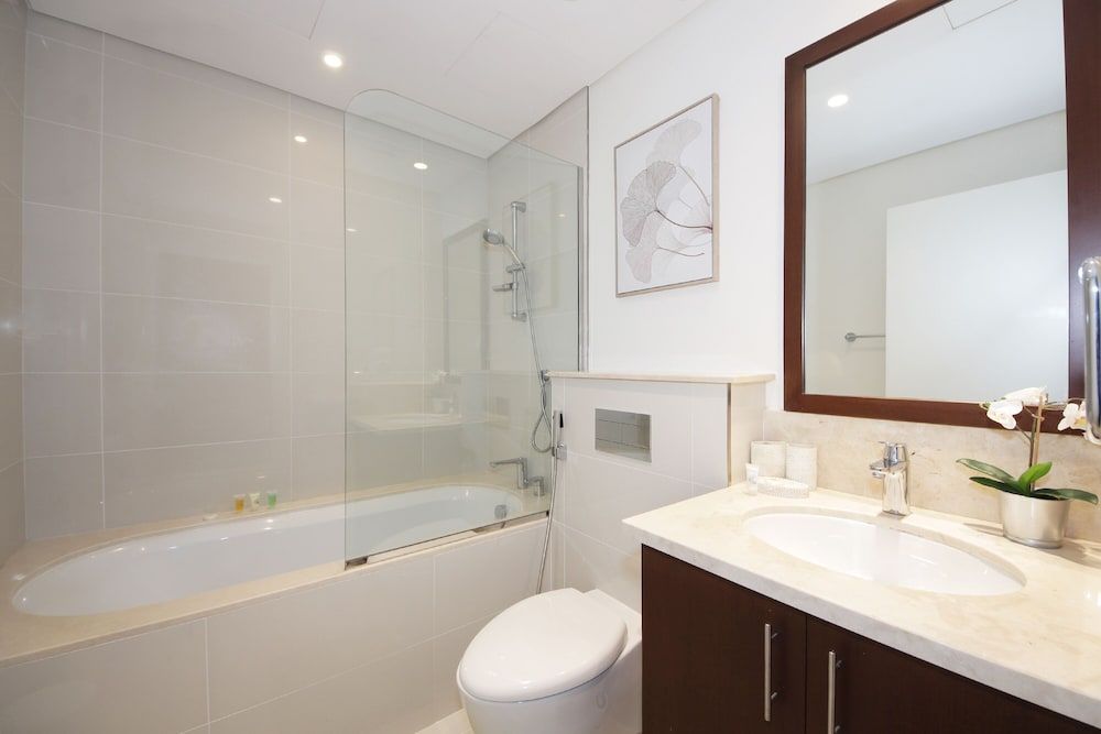 NEW ARABIAN BOULEVARD CRESENT Family Apartment 13