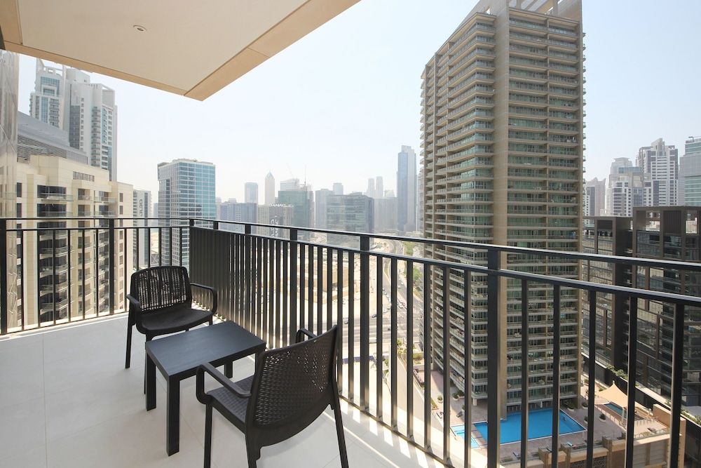 NEW ARABIAN BOULEVARD CRESENT Family Apartment 11