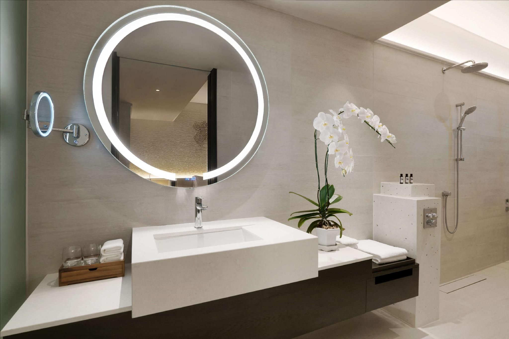 2 Twin Beds Garden View