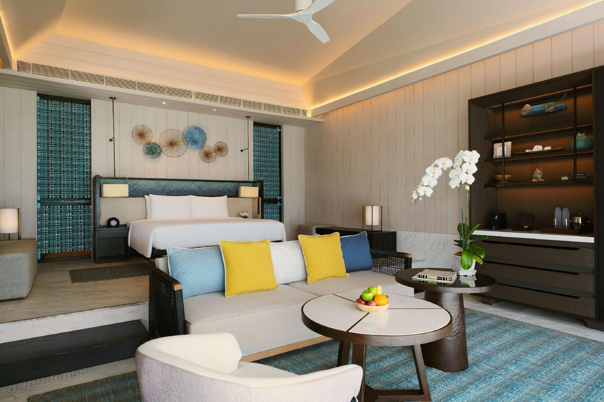 1 Bedroom Ocean Front Pool Villa With Club Access