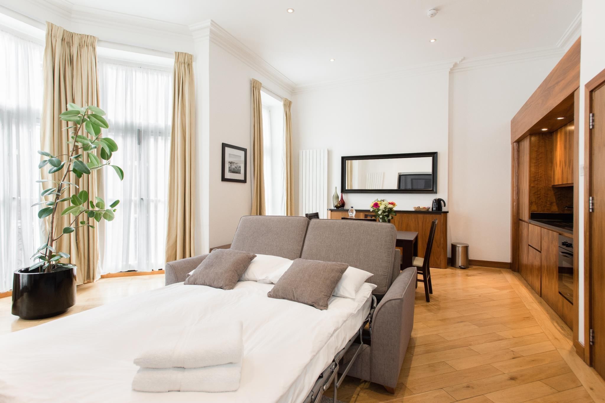 Presidential Suite with Balcony