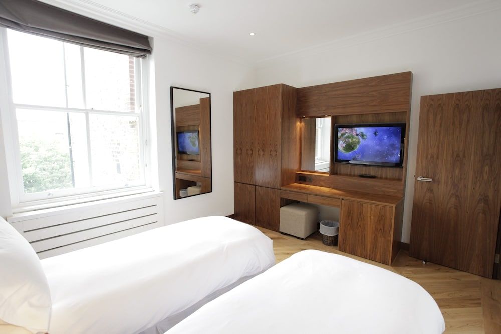 undefined Presidential Apartments - Kensington 8