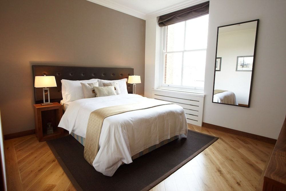 undefined Presidential Apartments - Kensington 9