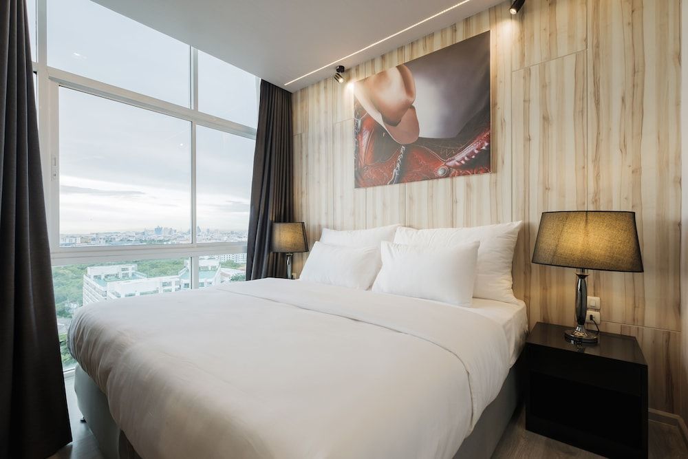 undefined The Grand Jomtien by Favstay 5