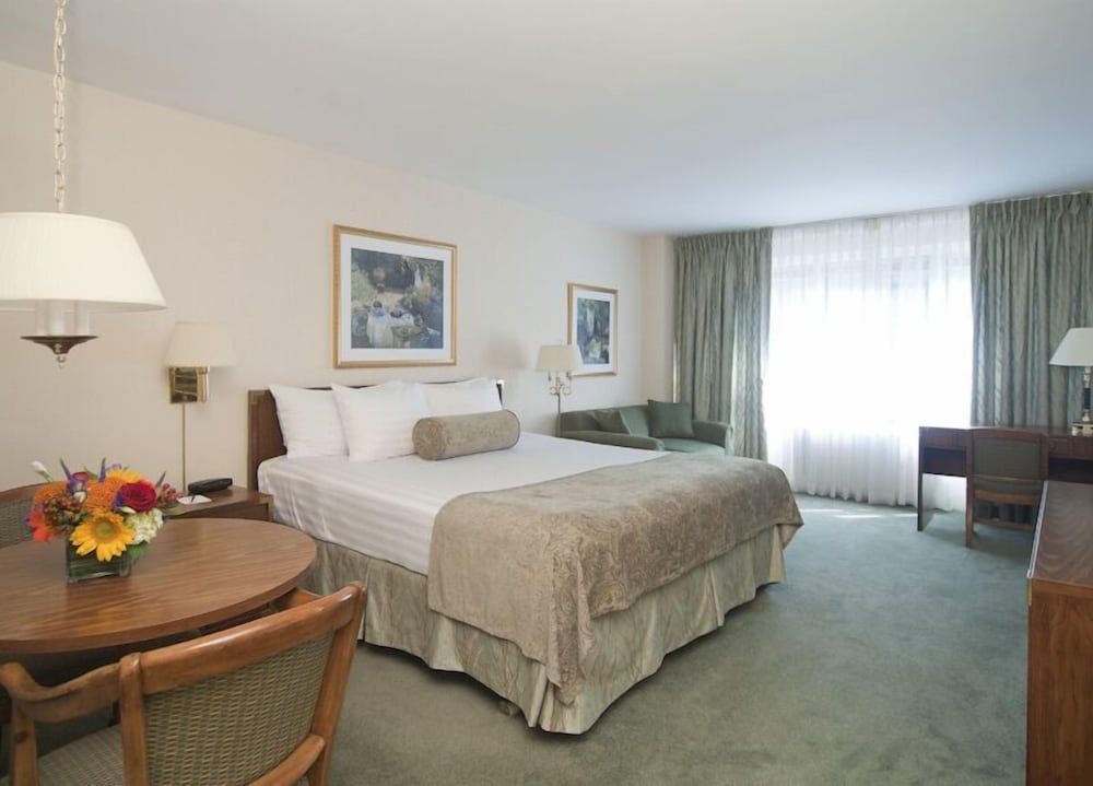 undefined Murray Hill East 4