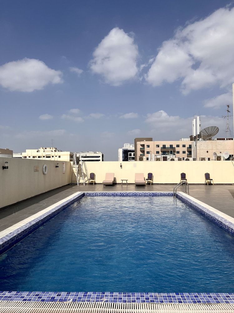 undefined Hive Hotel 3