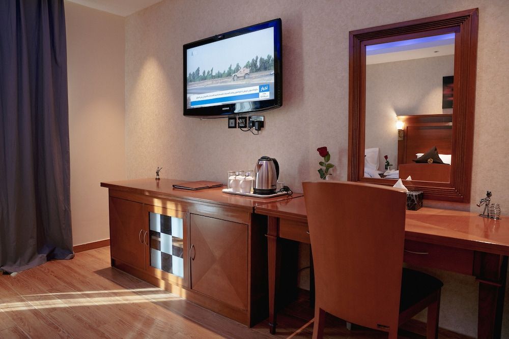 Hive Hotel Deluxe Double or Twin Room 3