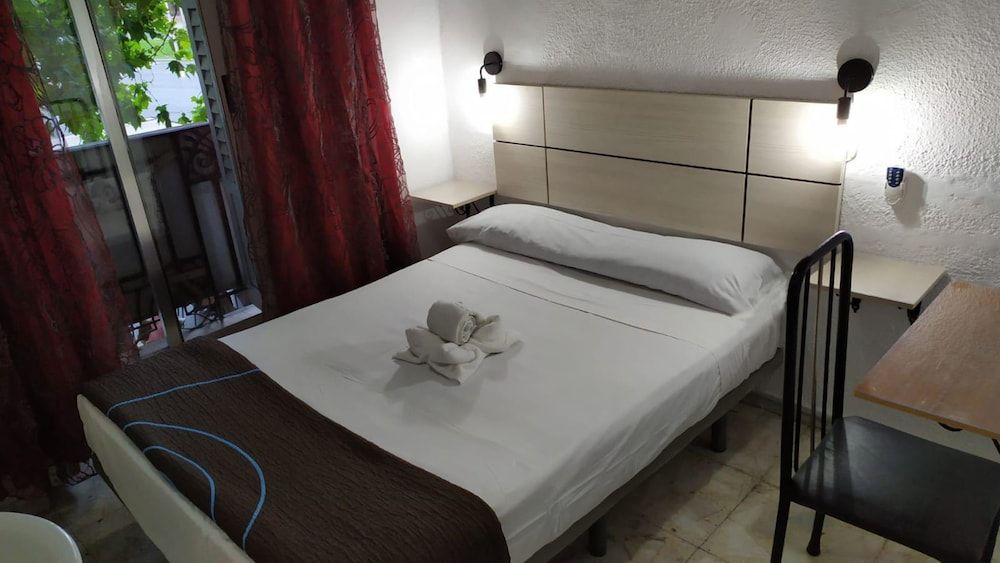 Pension Rivera Double or Twin Room, Shared Bathroom 11