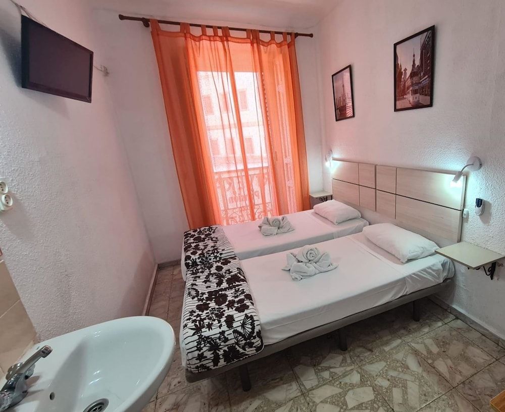 Pension Rivera Double or Twin Room, Shared Bathroom 10