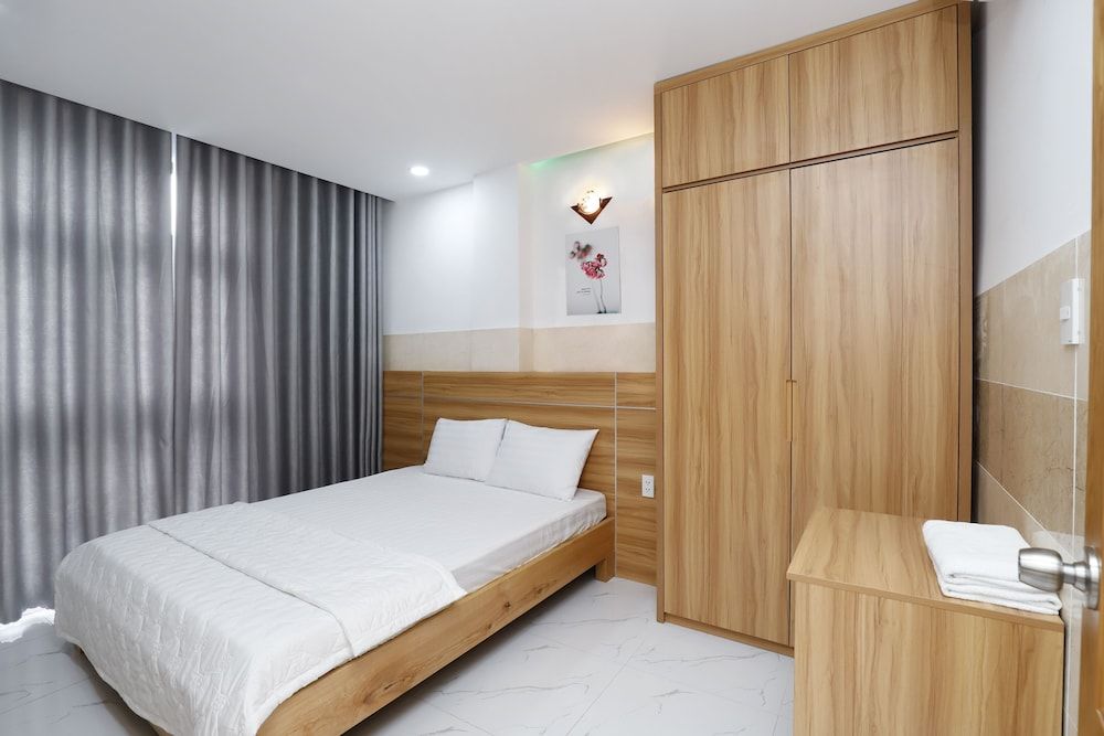 undefined Luxury Hotel 8