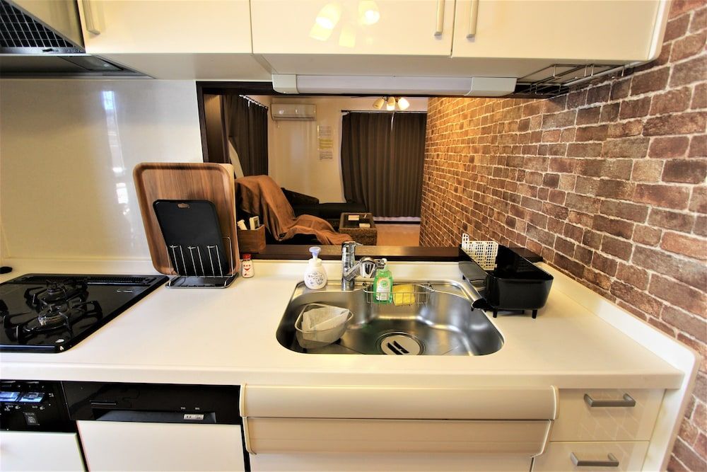 undefined Hotel El Shinjuku 1 2