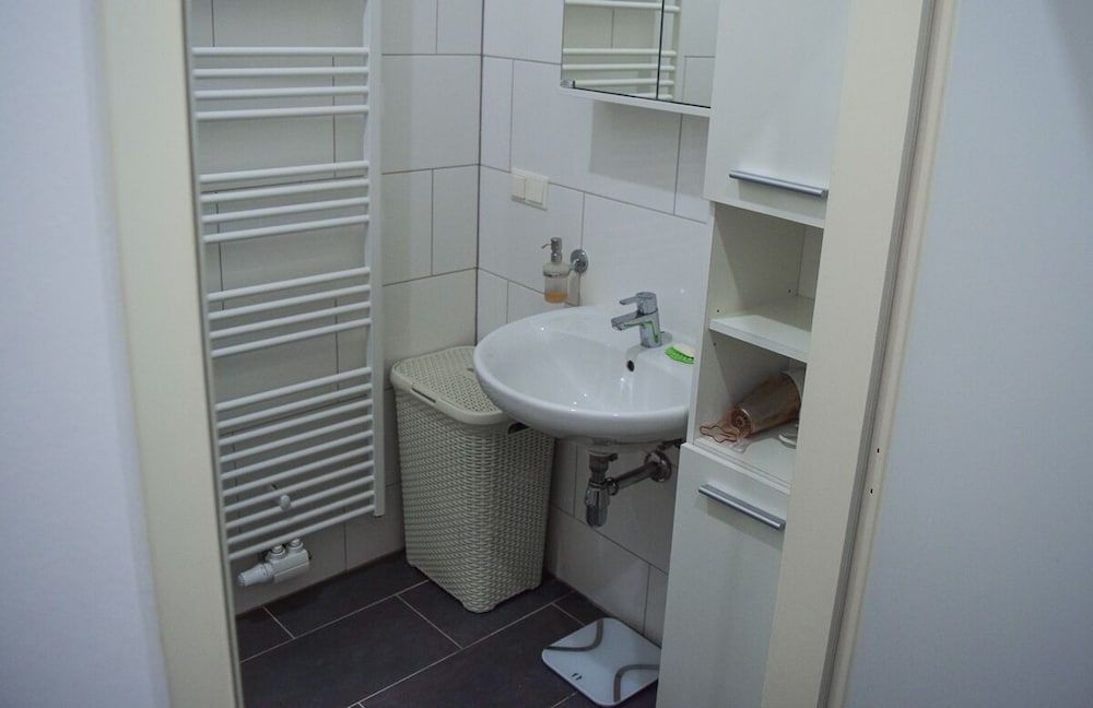 Modern apartment in Vienna near Danube Business Double Room 9