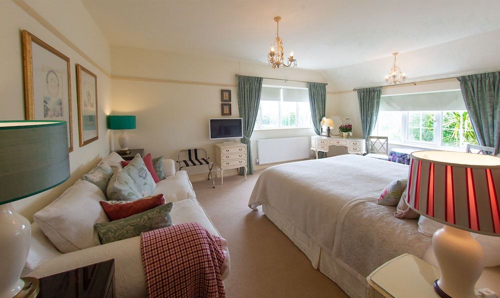 Higher Faugan Superior Double Room, Ensuite 3