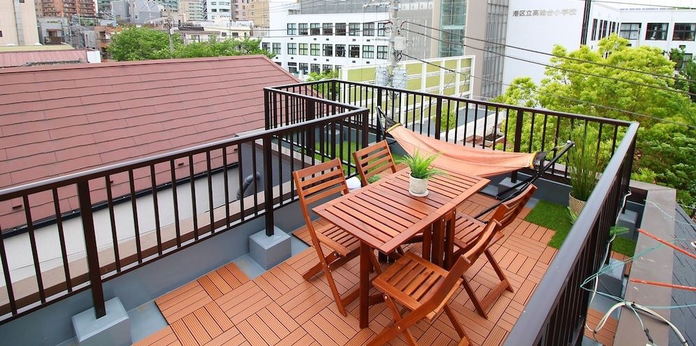 Koru Takanawa Gateway Hostel Cafe&Bar Family Room, City View 3