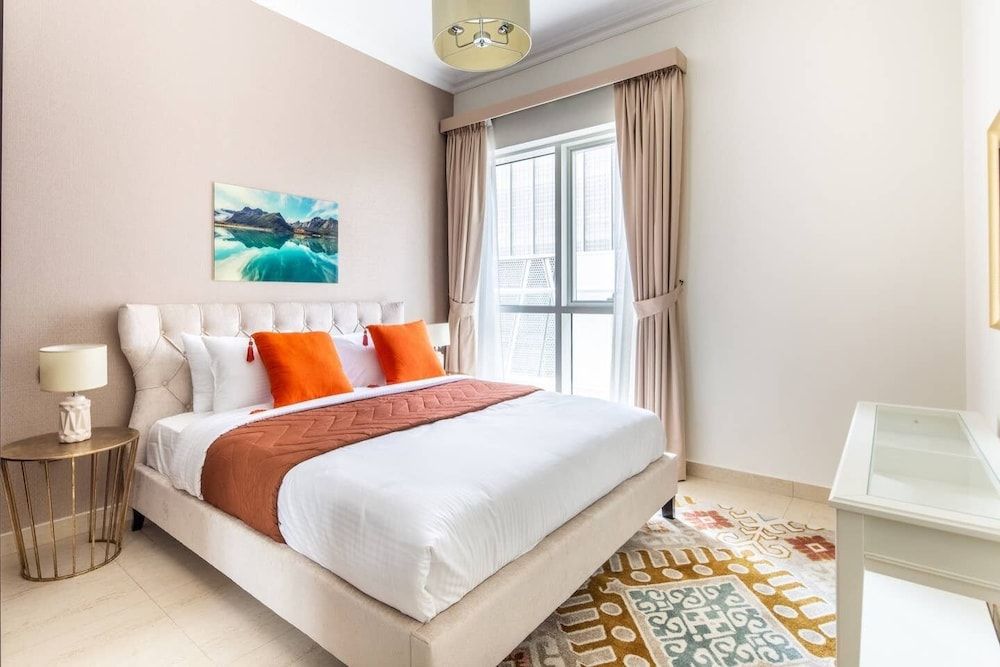 undefined Plush 3BR w/ Study in Prime District - Downtown Dubai! 8