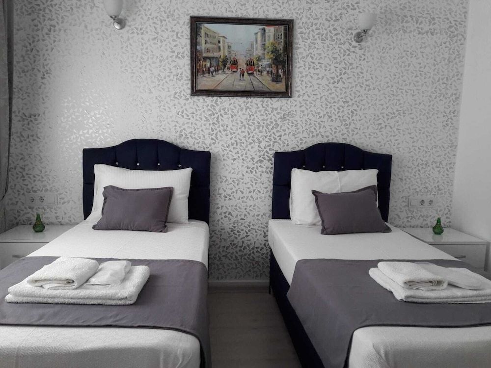 undefined Golden Life Apart Otel 2