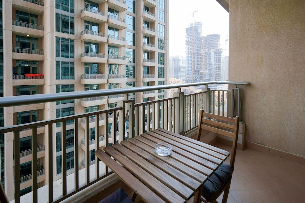 Lux BnB Boulevard Central - Fountain View Premier Studio 17