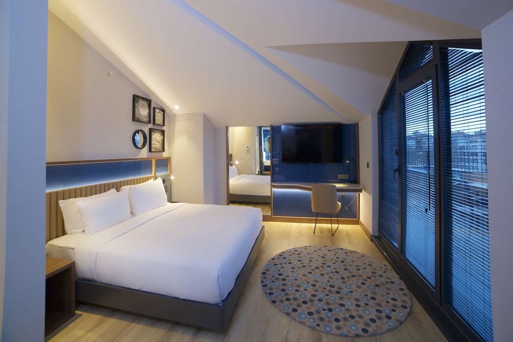 undefined Hampton By Hilton Istanbul Old City 6