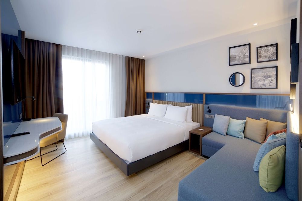 Hampton By Hilton Istanbul Old City Room, 1 King Bed with Sofa bed