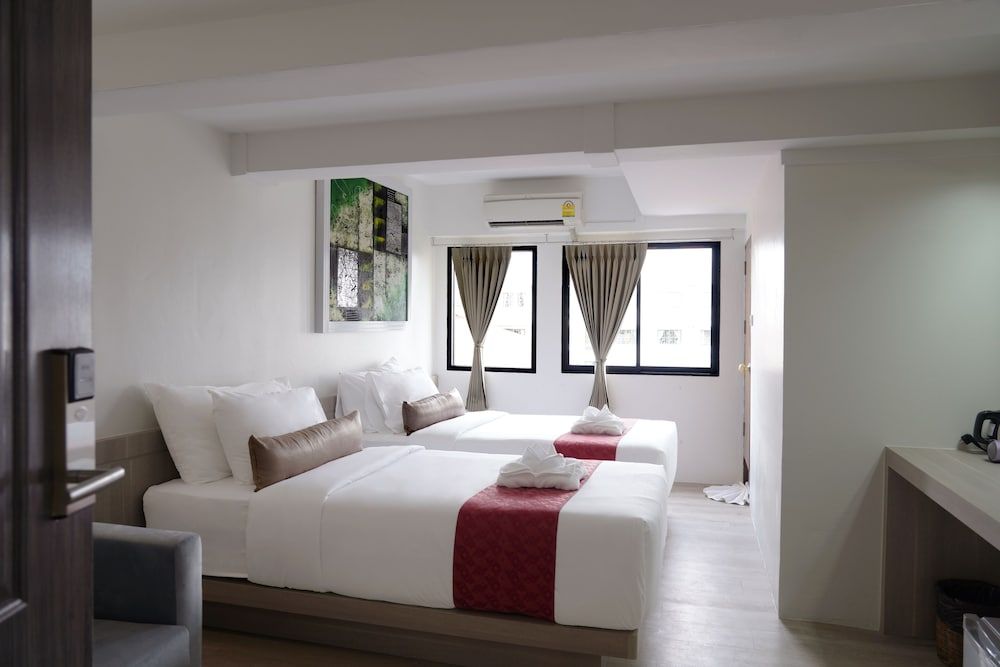 undefined Sawasdee House 3