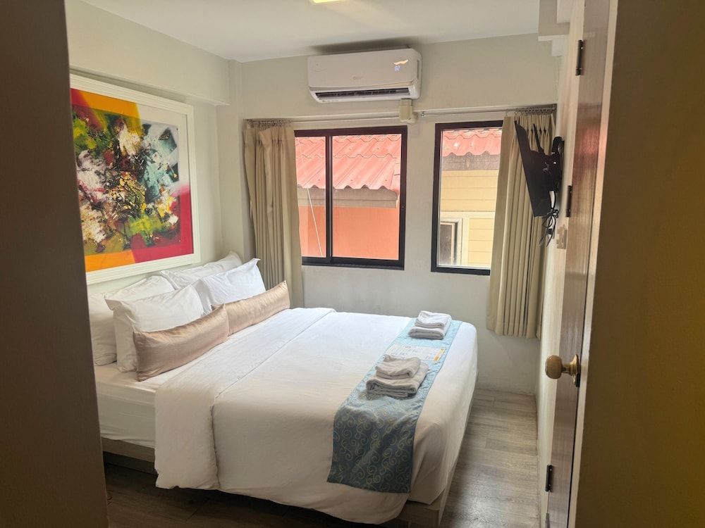 undefined Sawasdee House 9