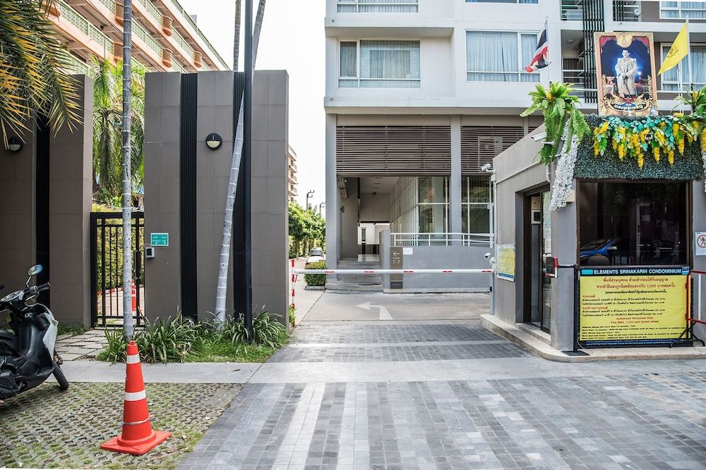 undefined Locals Bangna Elements Srinakarin 6